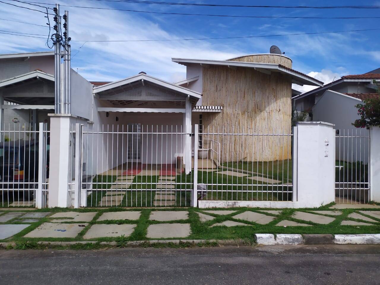 #916 - Casa para Venda em Poços de Caldas - MG