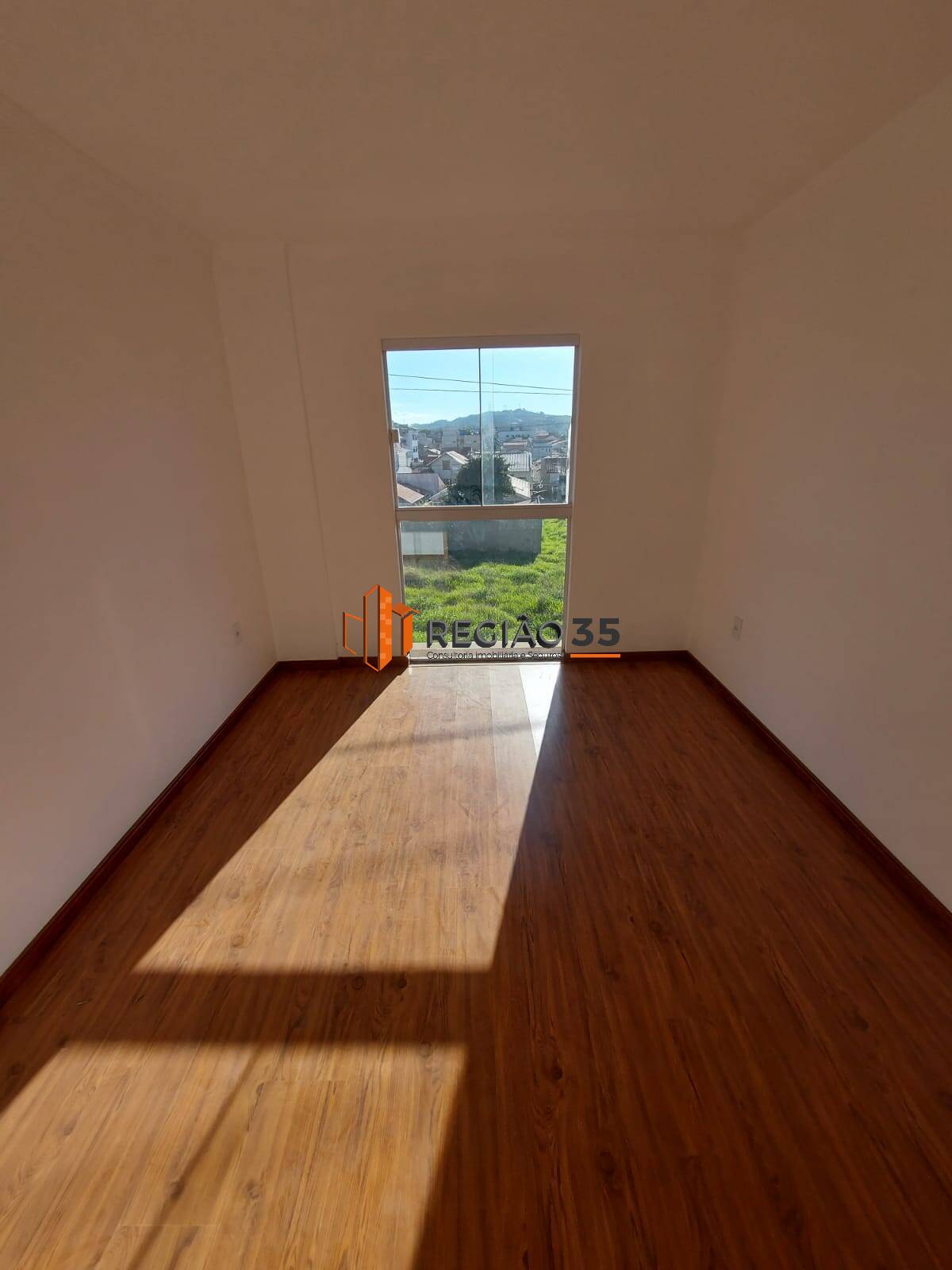 Apartamento à venda com 2 quartos, 55m² - Foto 3