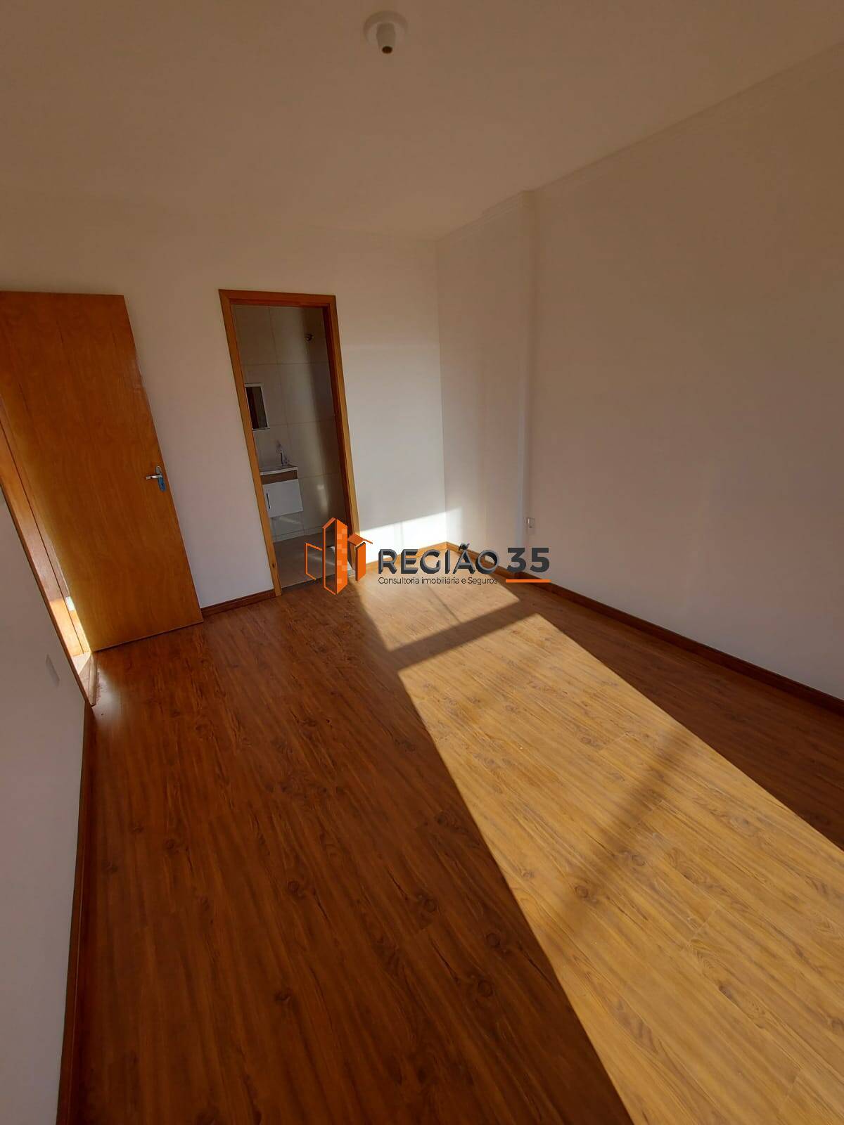 Apartamento à venda com 2 quartos, 55m² - Foto 4