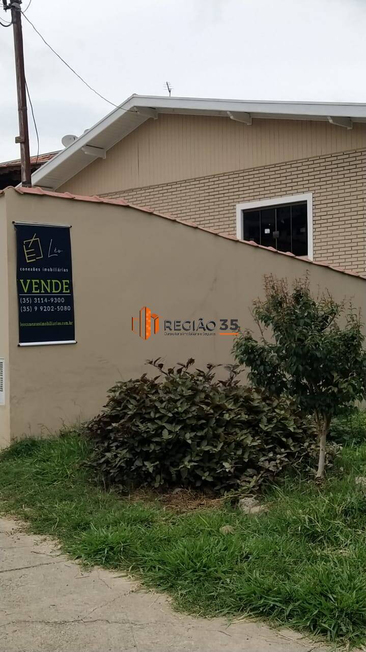 Casa à venda com 3 quartos, 100m² - Foto 2