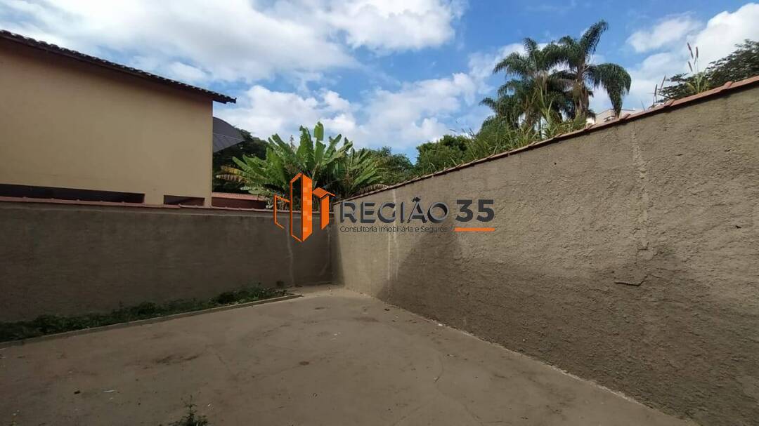 Casa à venda com 3 quartos, 100m² - Foto 12