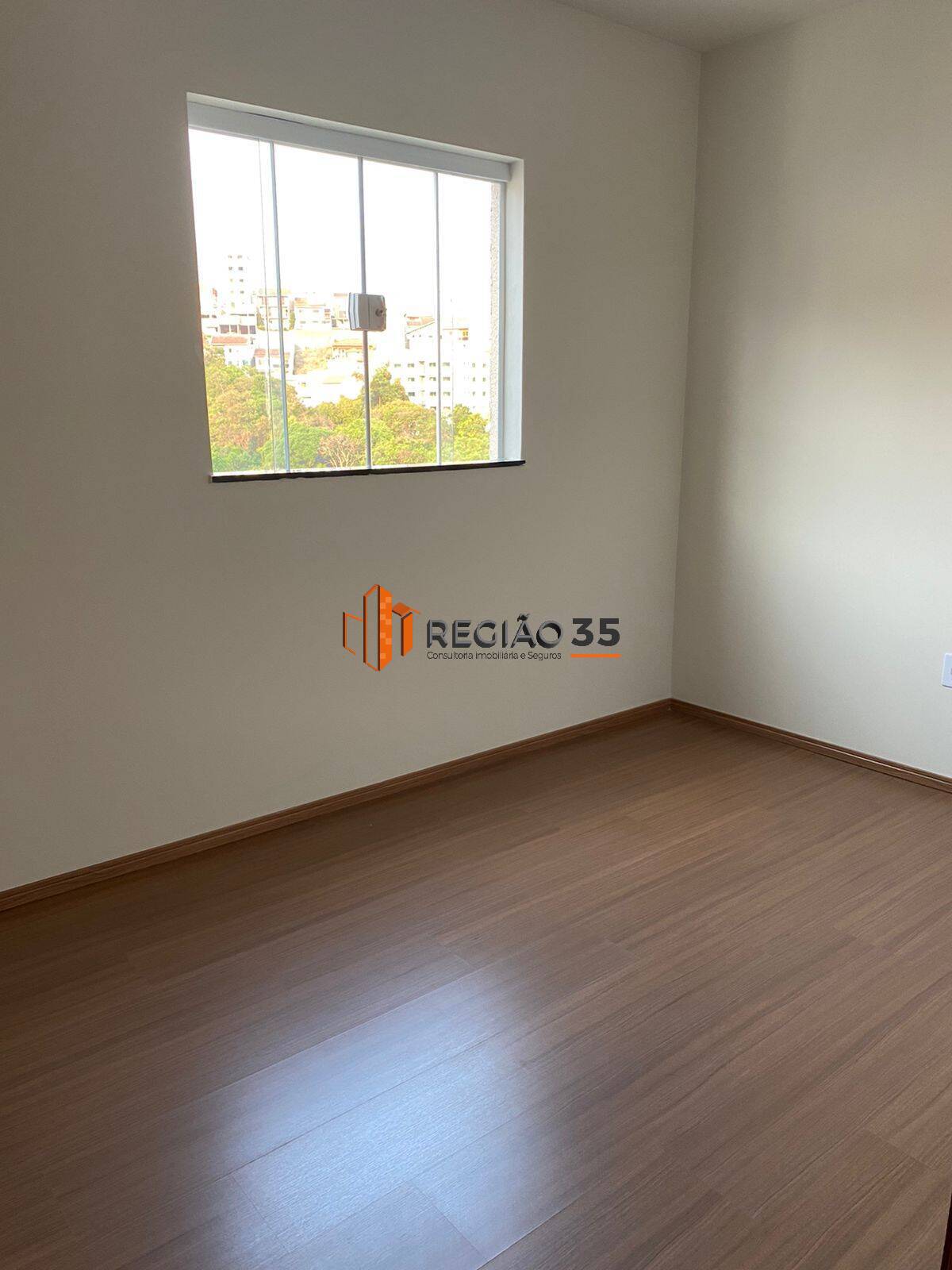 Apartamento à venda com 2 quartos, 70m² - Foto 7