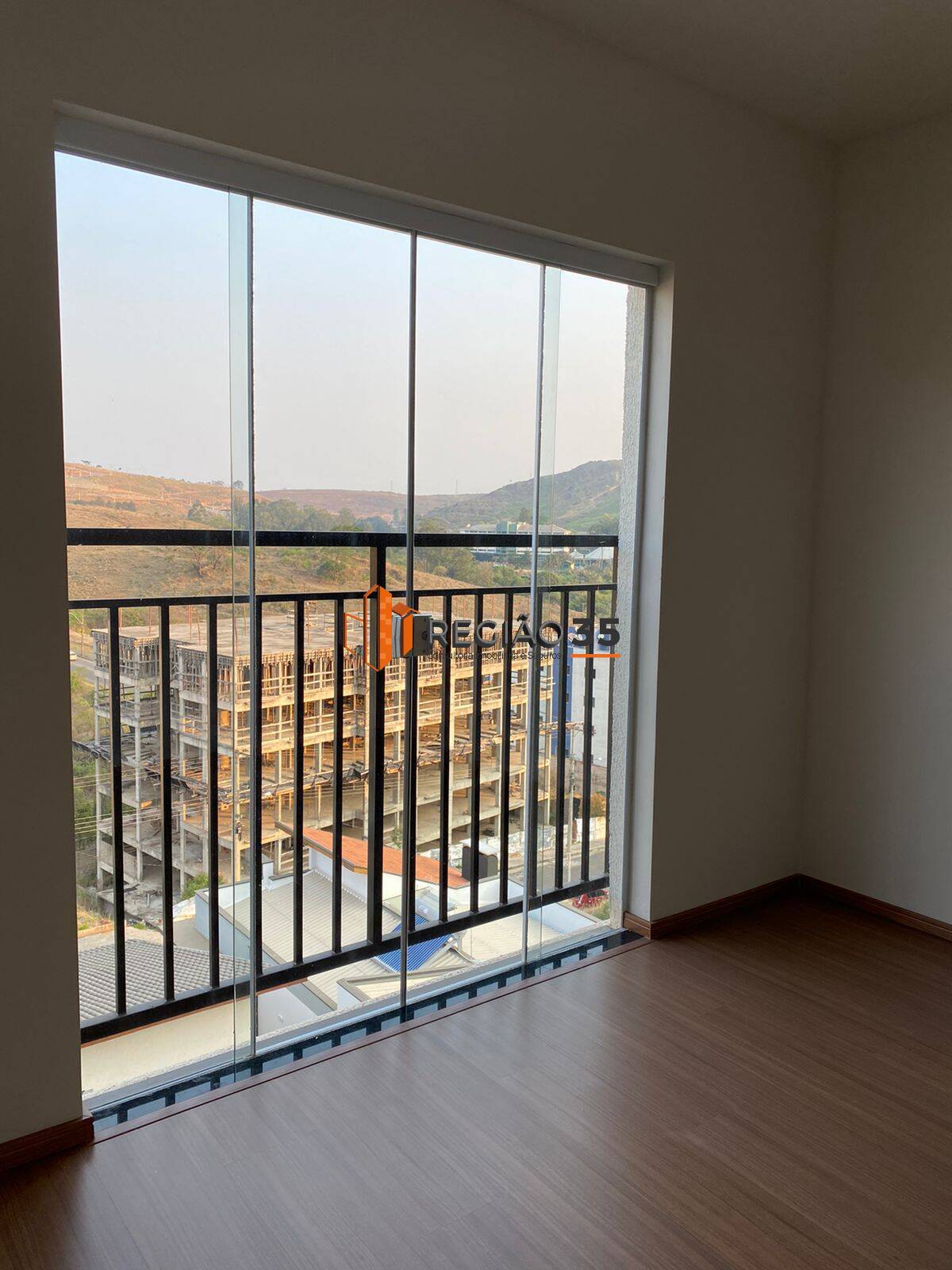 Apartamento à venda com 2 quartos, 70m² - Foto 10