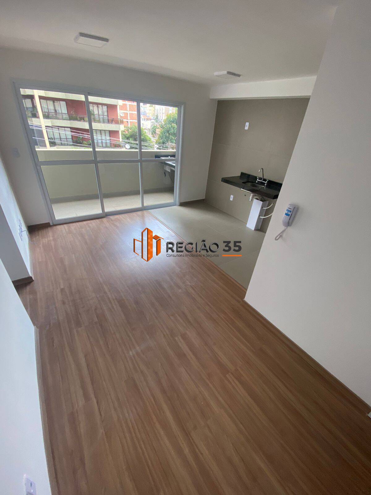 Apartamento à venda com 2 quartos, 65m² - Foto 9