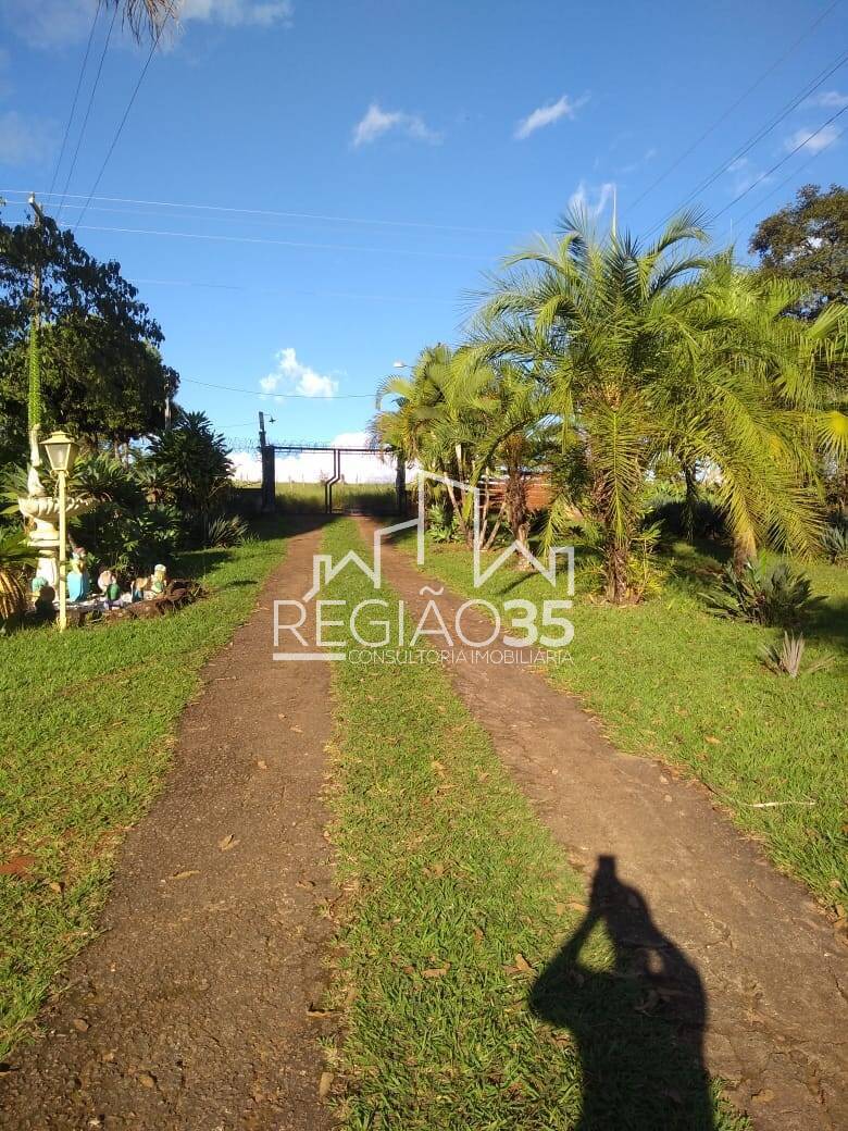 Fazenda à venda com 6 quartos, 600m² - Foto 38