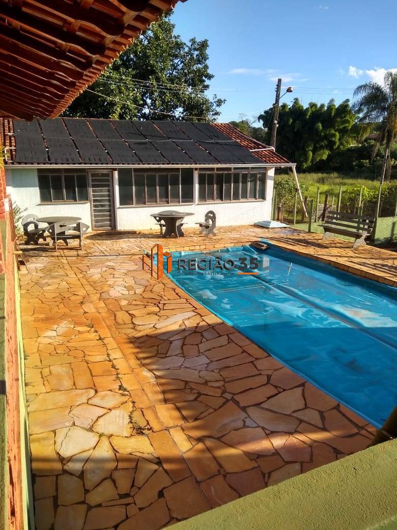 Fazenda à venda com 6 quartos, 600m² - Foto 3