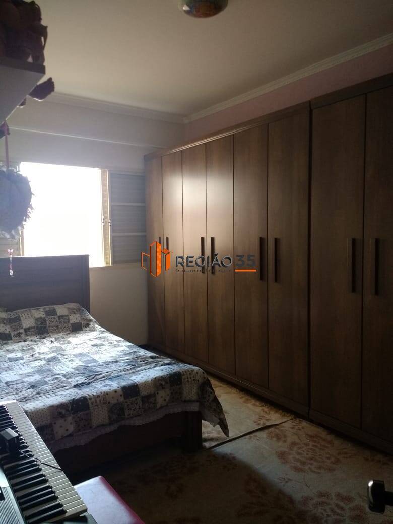 Casa à venda com 3 quartos, 200m² - Foto 19