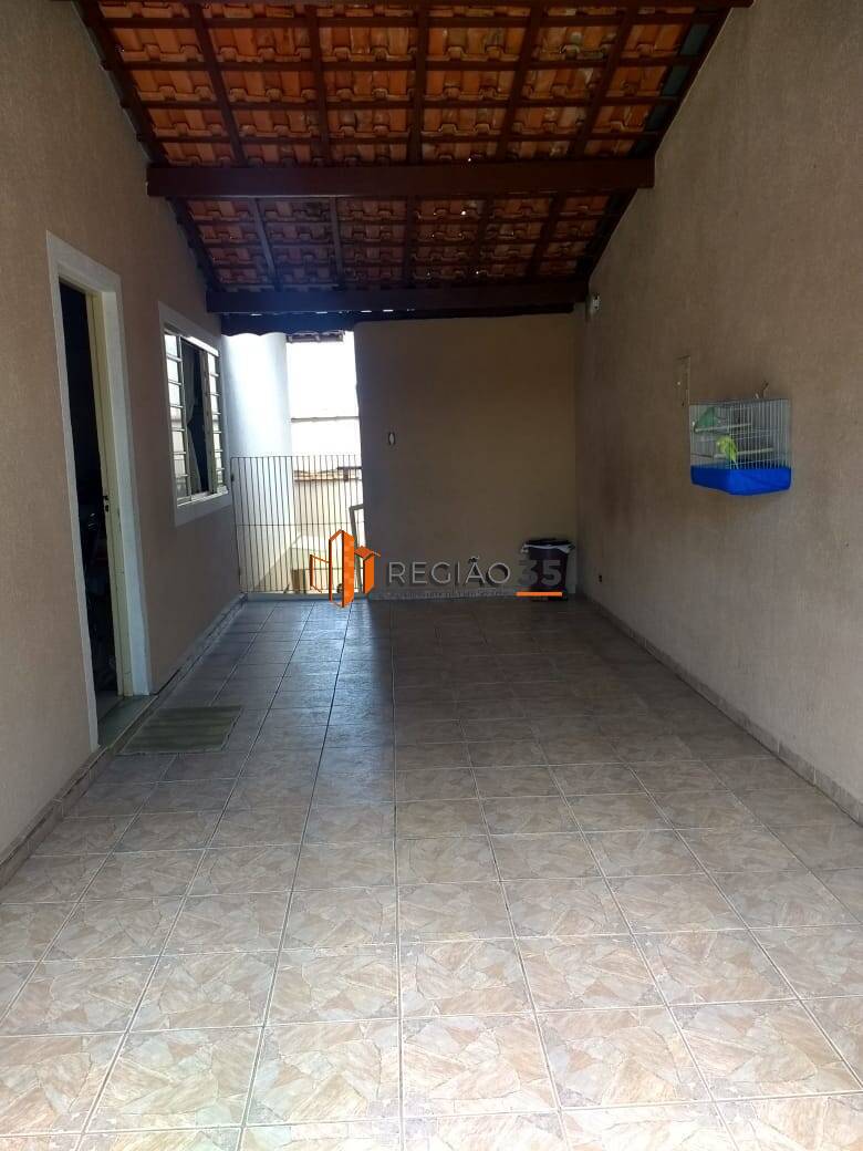 Casa à venda com 3 quartos, 200m² - Foto 8