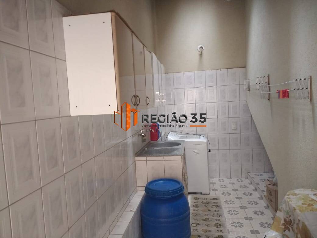 Casa à venda com 3 quartos, 200m² - Foto 6