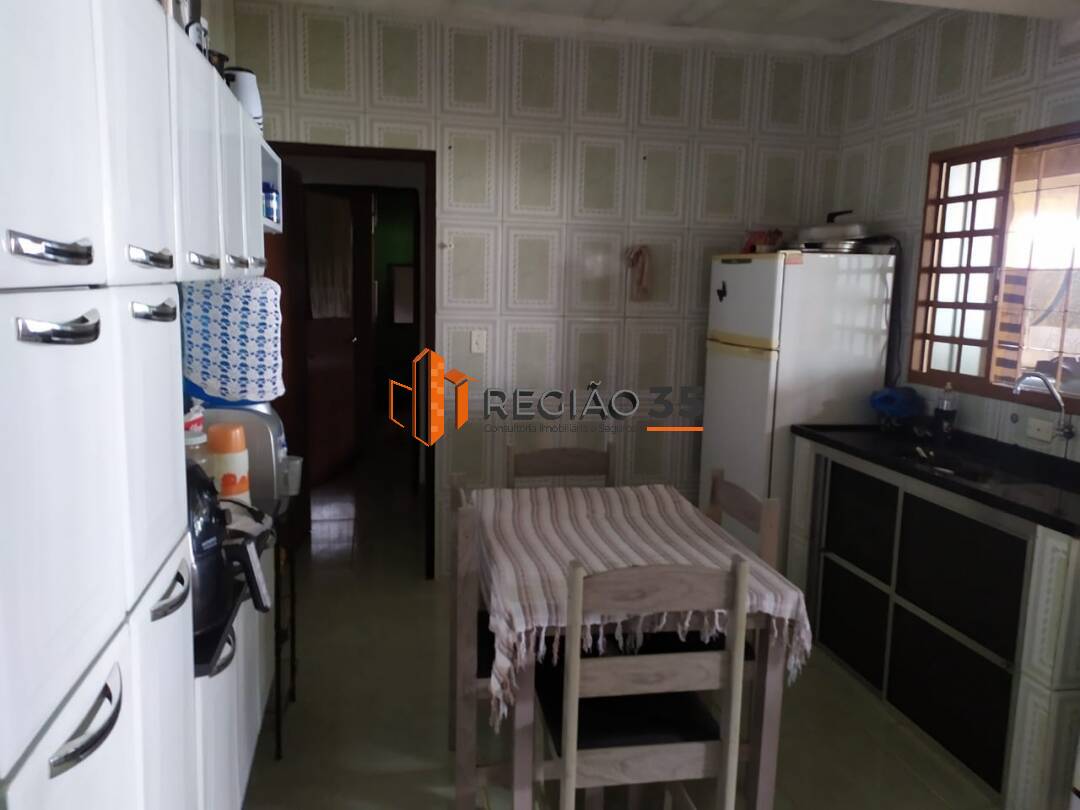 Casa à venda com 5 quartos, 400m² - Foto 5