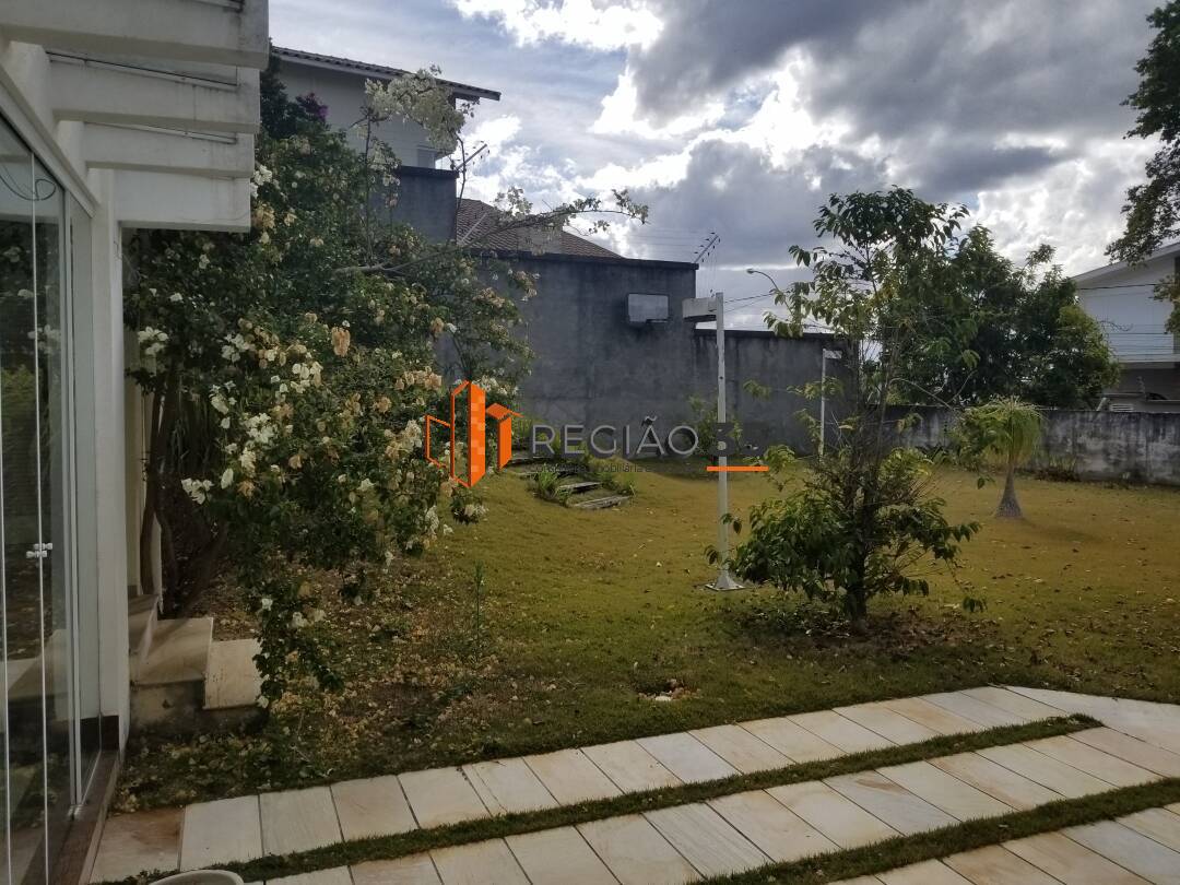 Casa à venda com 4 quartos, 700m² - Foto 32