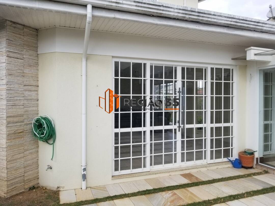 Casa à venda com 4 quartos, 700m² - Foto 25