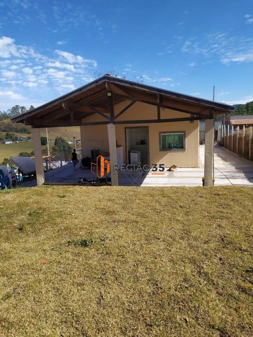 Fazenda à venda com 2 quartos, 150m² - Foto 1