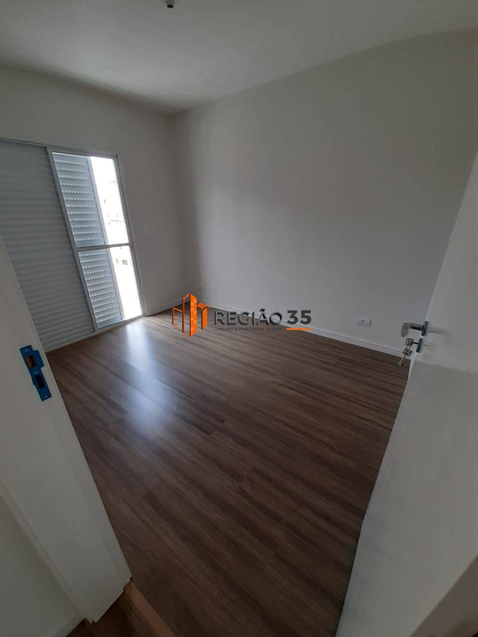 Apartamento à venda com 3 quartos, 75m² - Foto 6