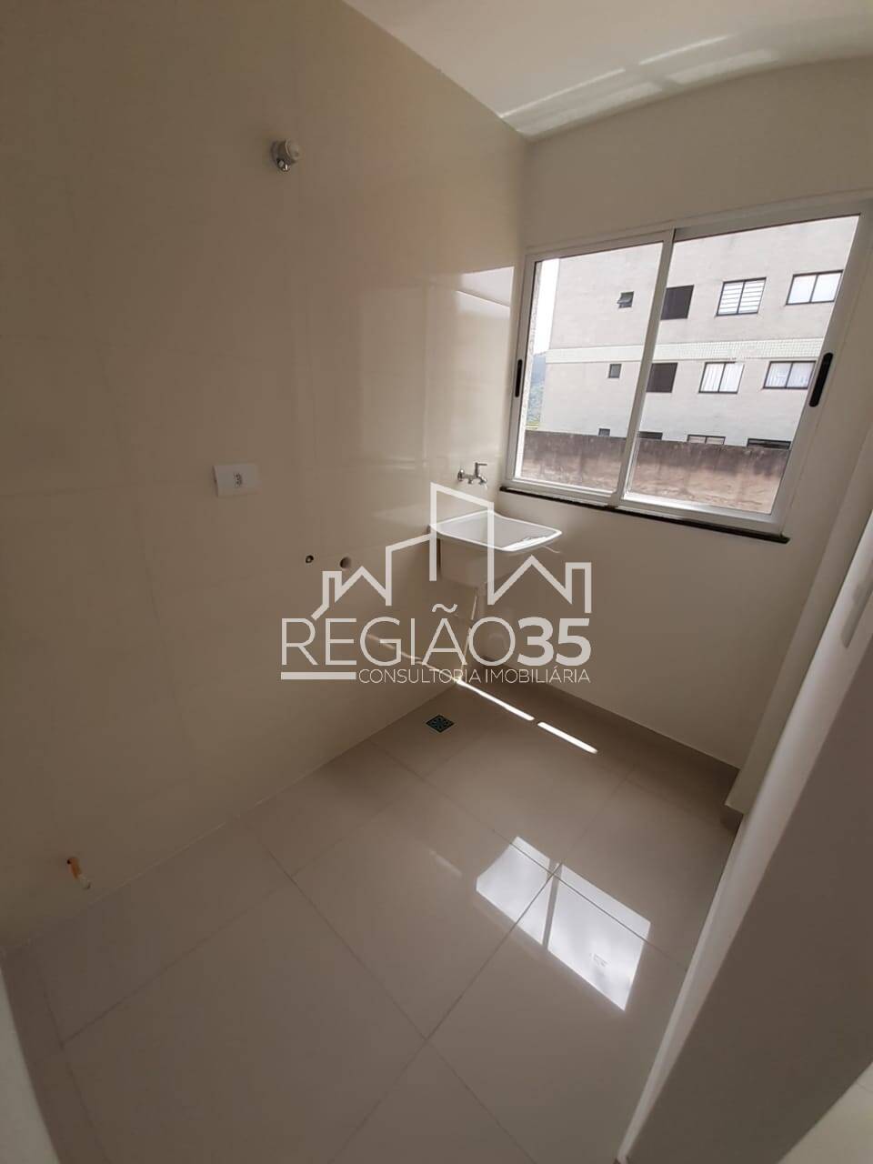 Apartamento à venda com 3 quartos, 75m² - Foto 13