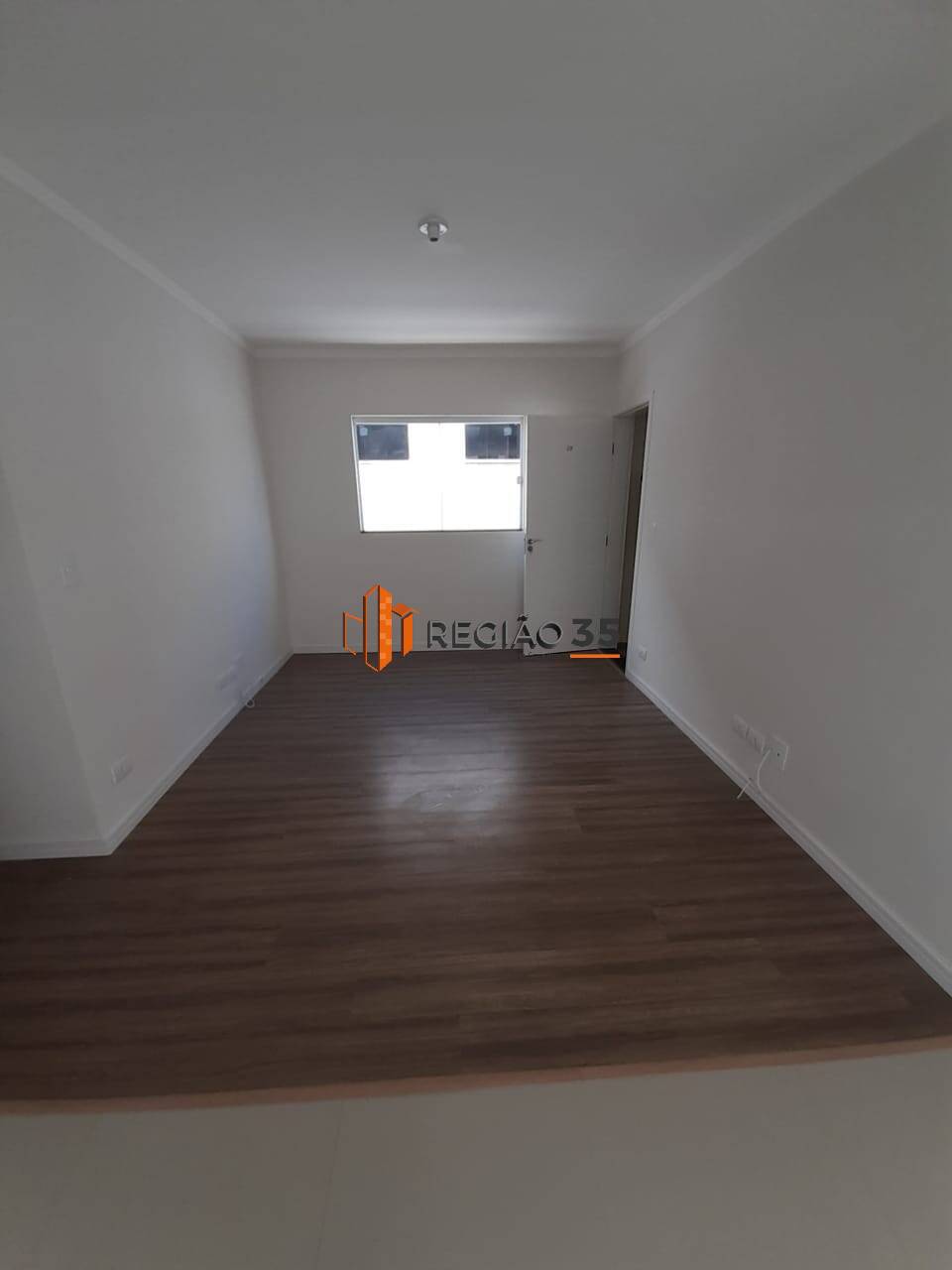 Apartamento à venda com 3 quartos, 75m² - Foto 1