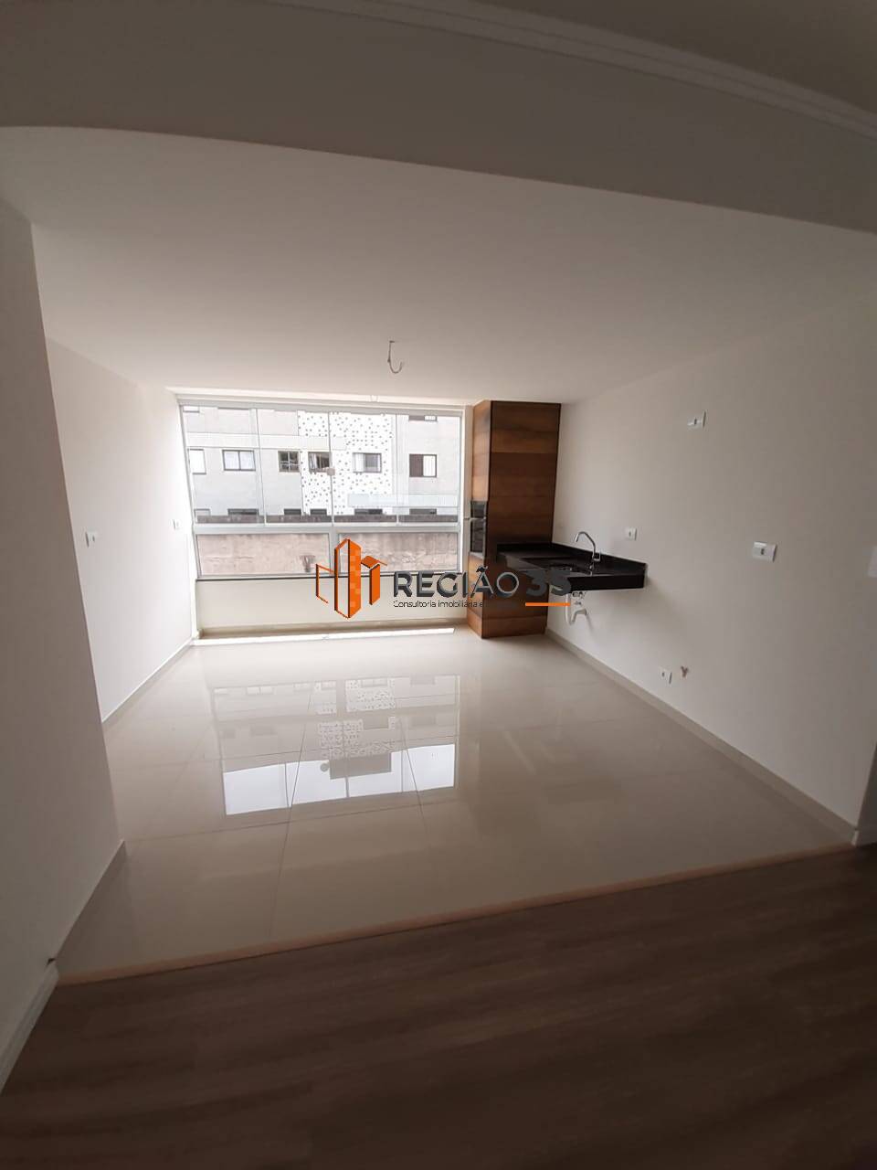 Apartamento à venda com 3 quartos, 75m² - Foto 4