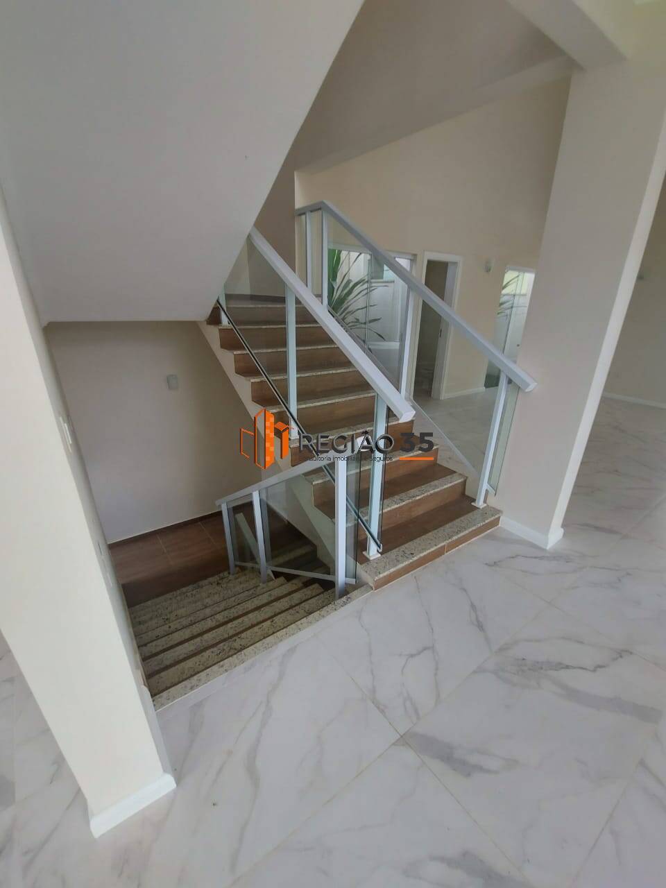 Casa à venda com 3 quartos, 374m² - Foto 29