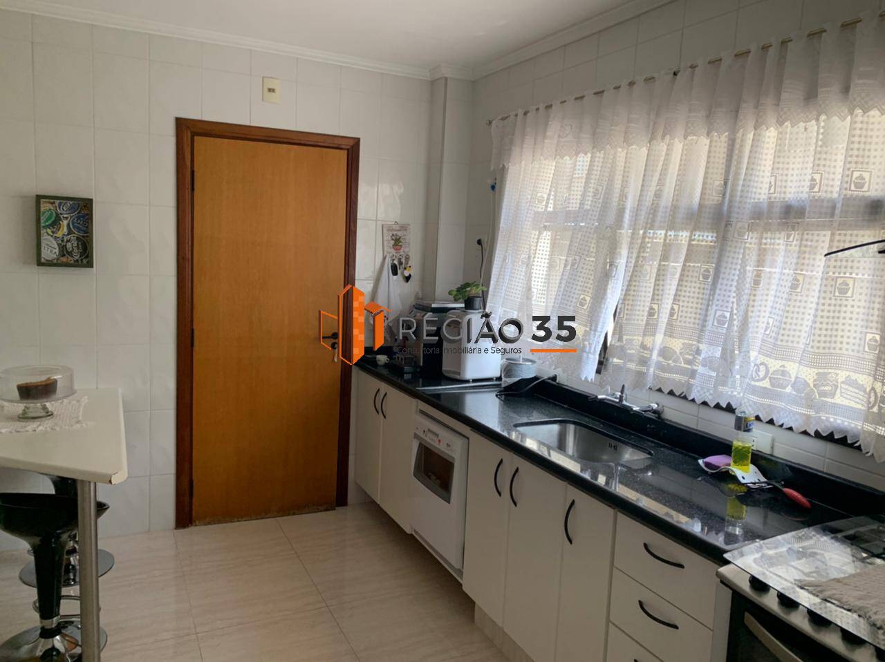 Apartamento à venda com 3 quartos, 115m² - Foto 8