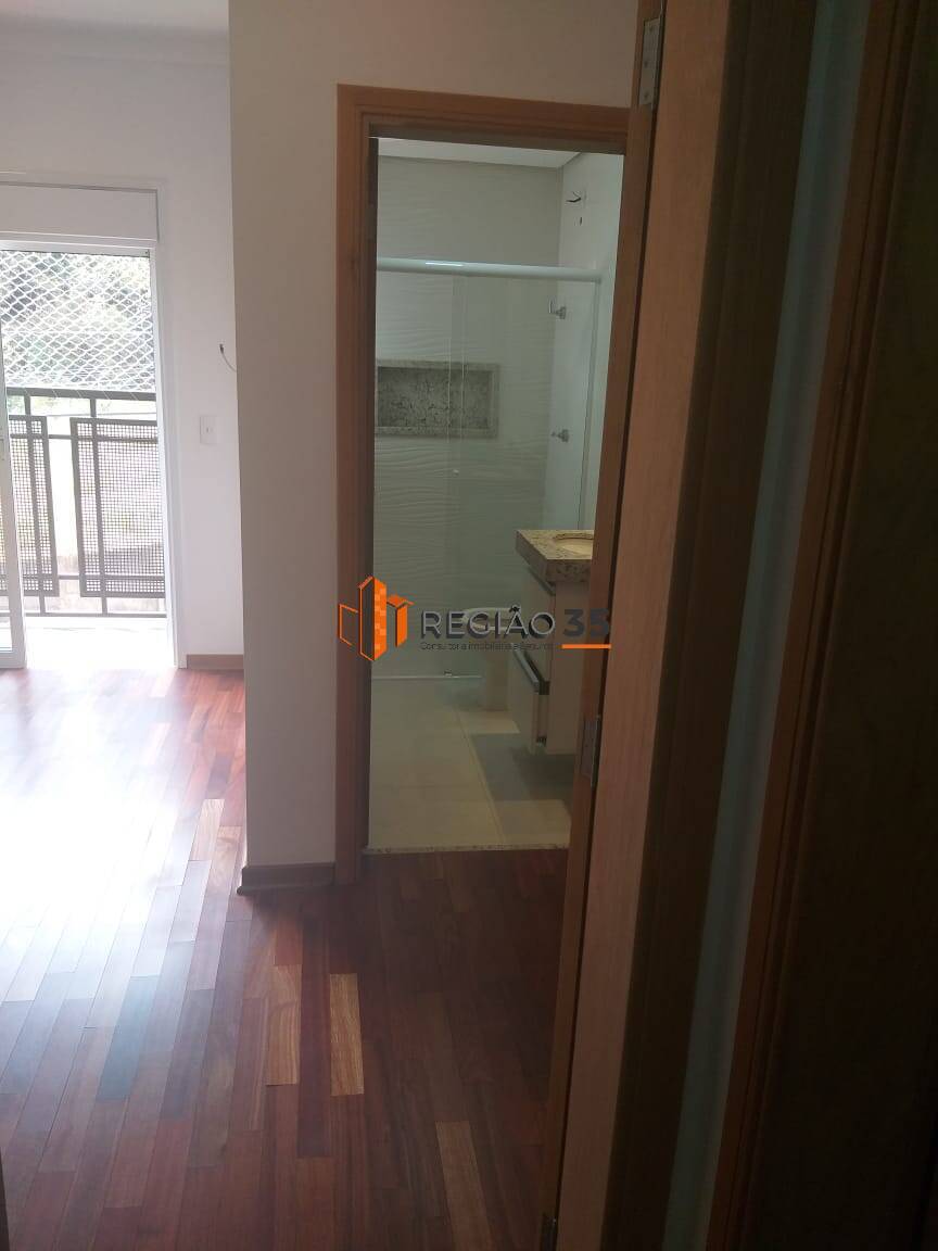 Apartamento à venda com 3 quartos, 97m² - Foto 11