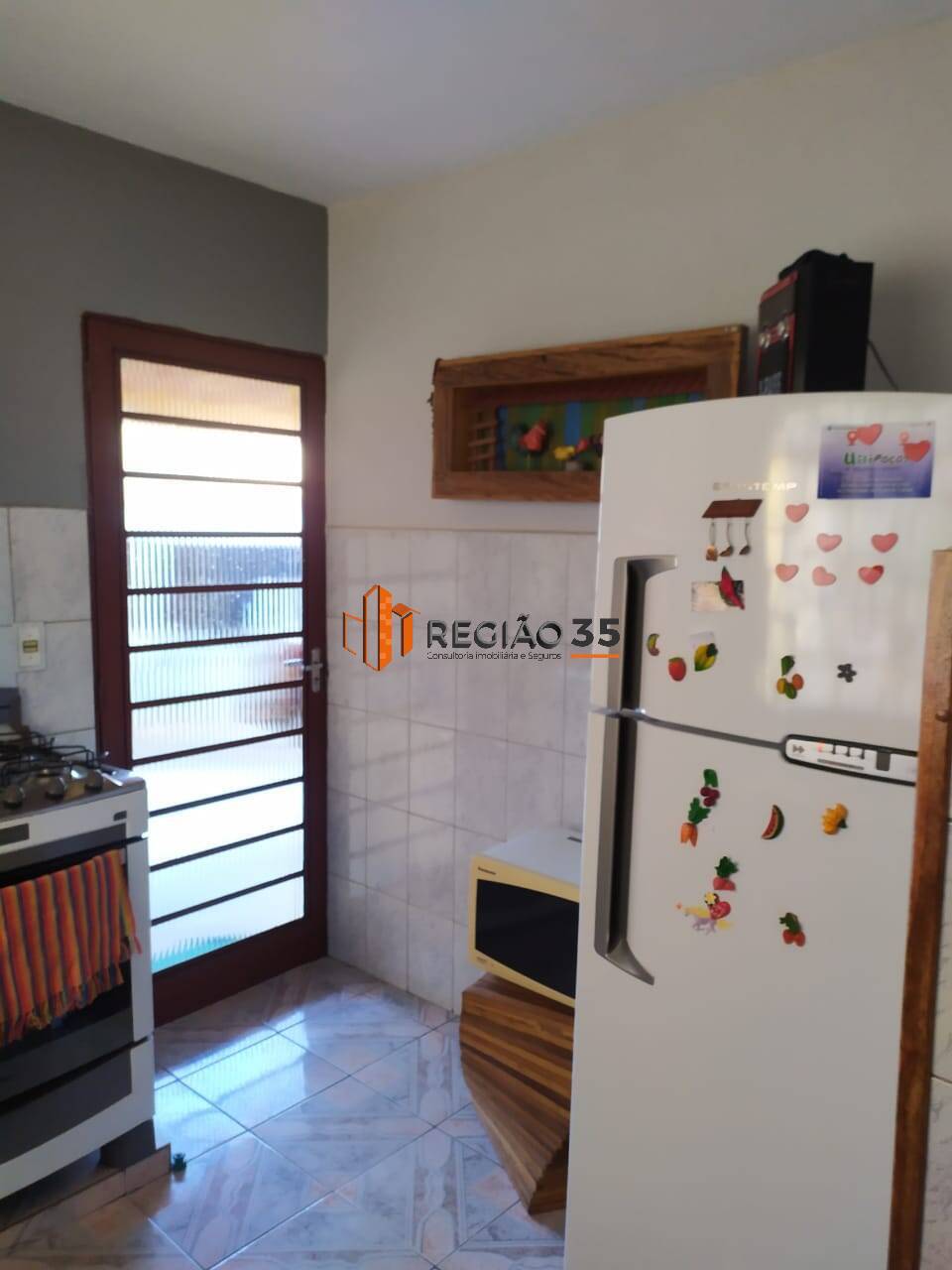 Casa à venda com 2 quartos, 250m² - Foto 10