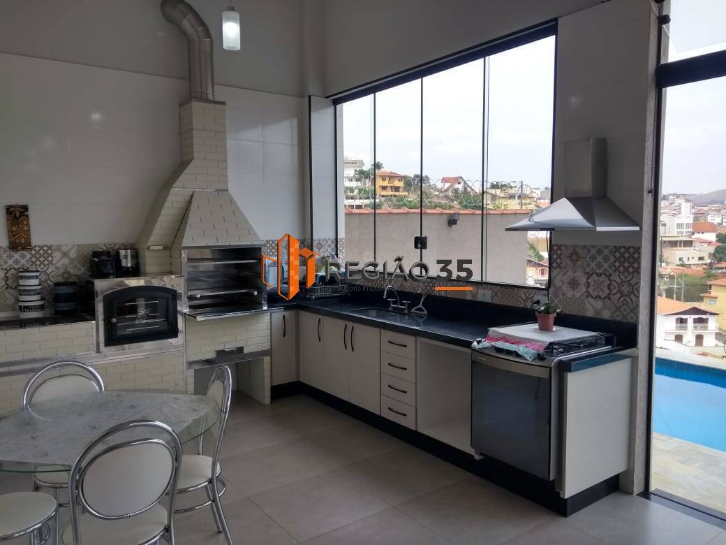 Casa à venda com 3 quartos, 350m² - Foto 6