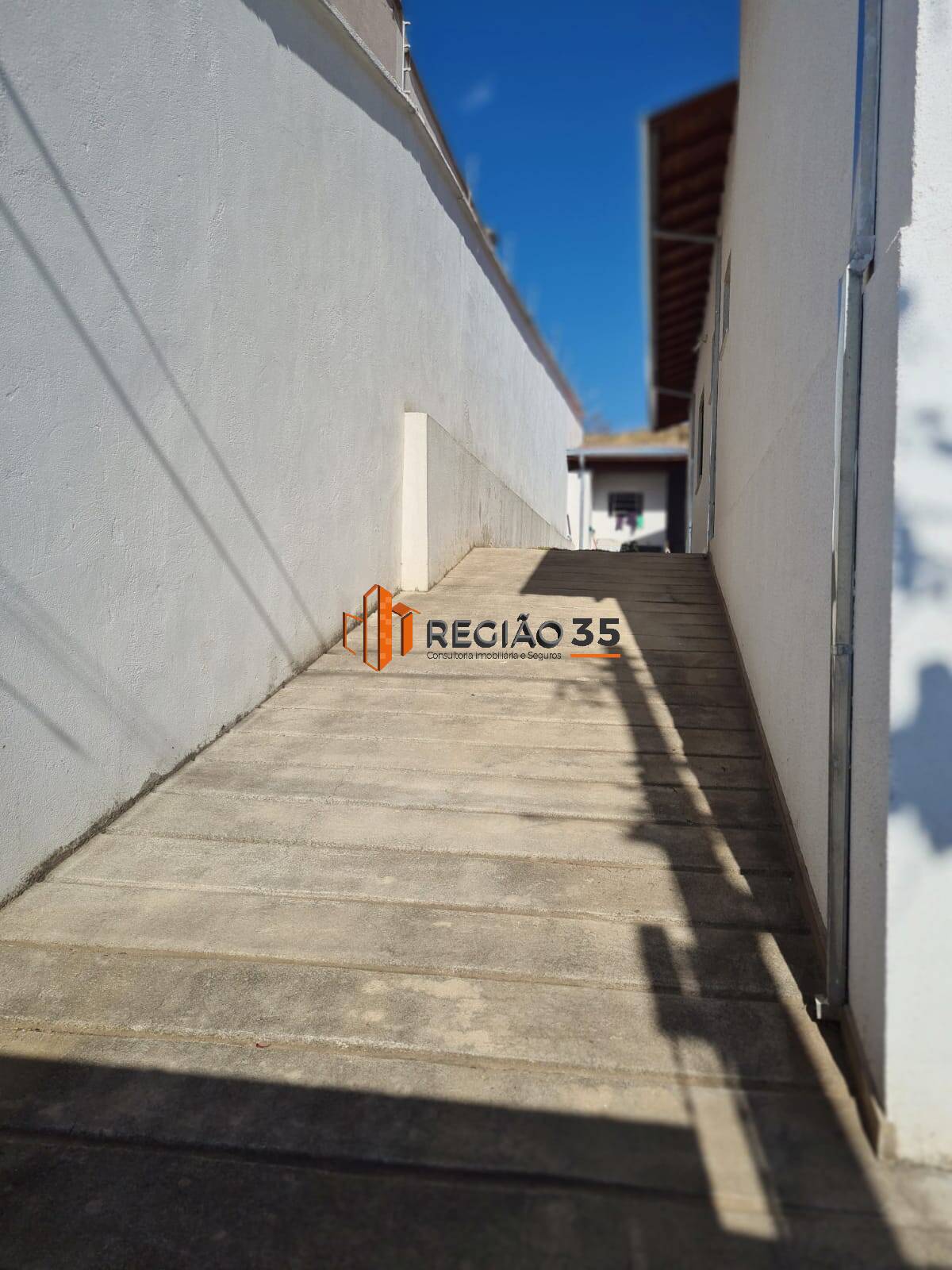 Casa à venda com 3 quartos, 300m² - Foto 15