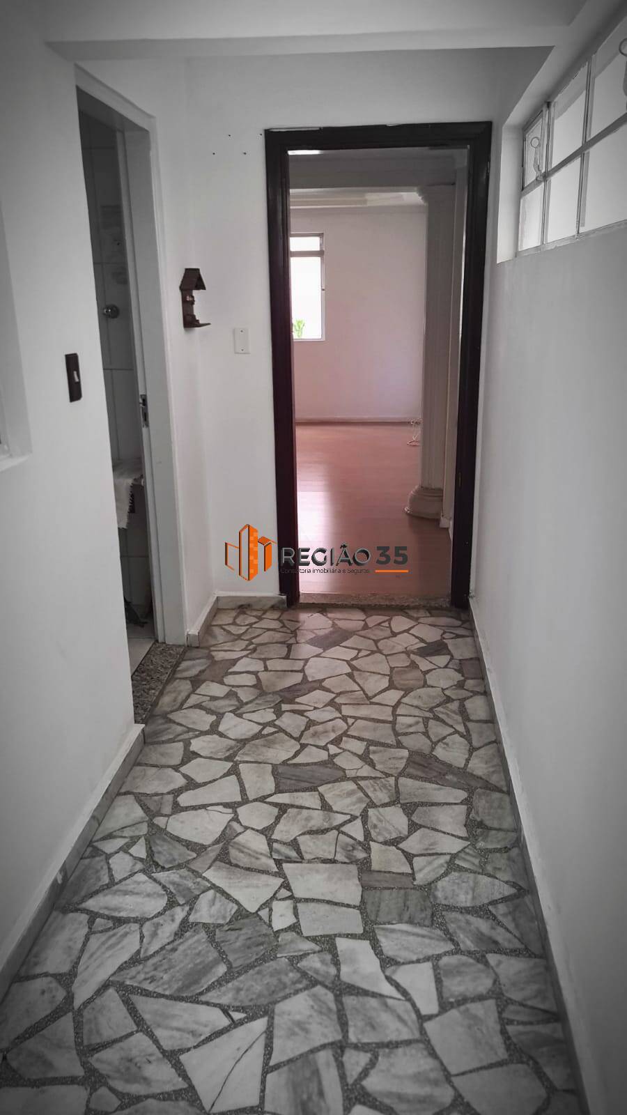 Apartamento para alugar com 3 quartos, 120m² - Foto 19