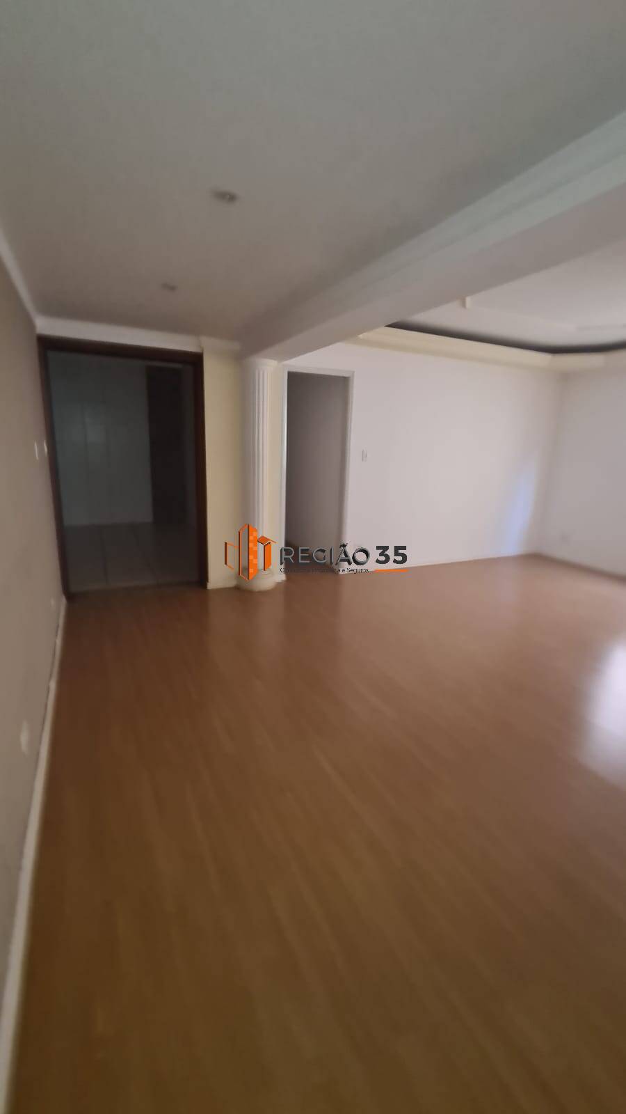 Apartamento para alugar com 3 quartos, 120m² - Foto 2