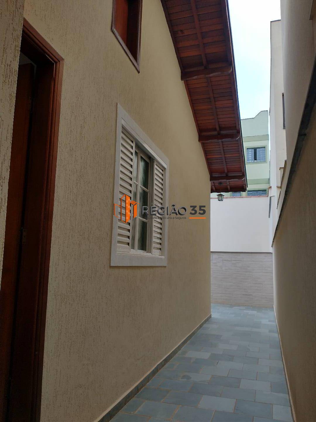 Casa à venda com 3 quartos, 120m² - Foto 4