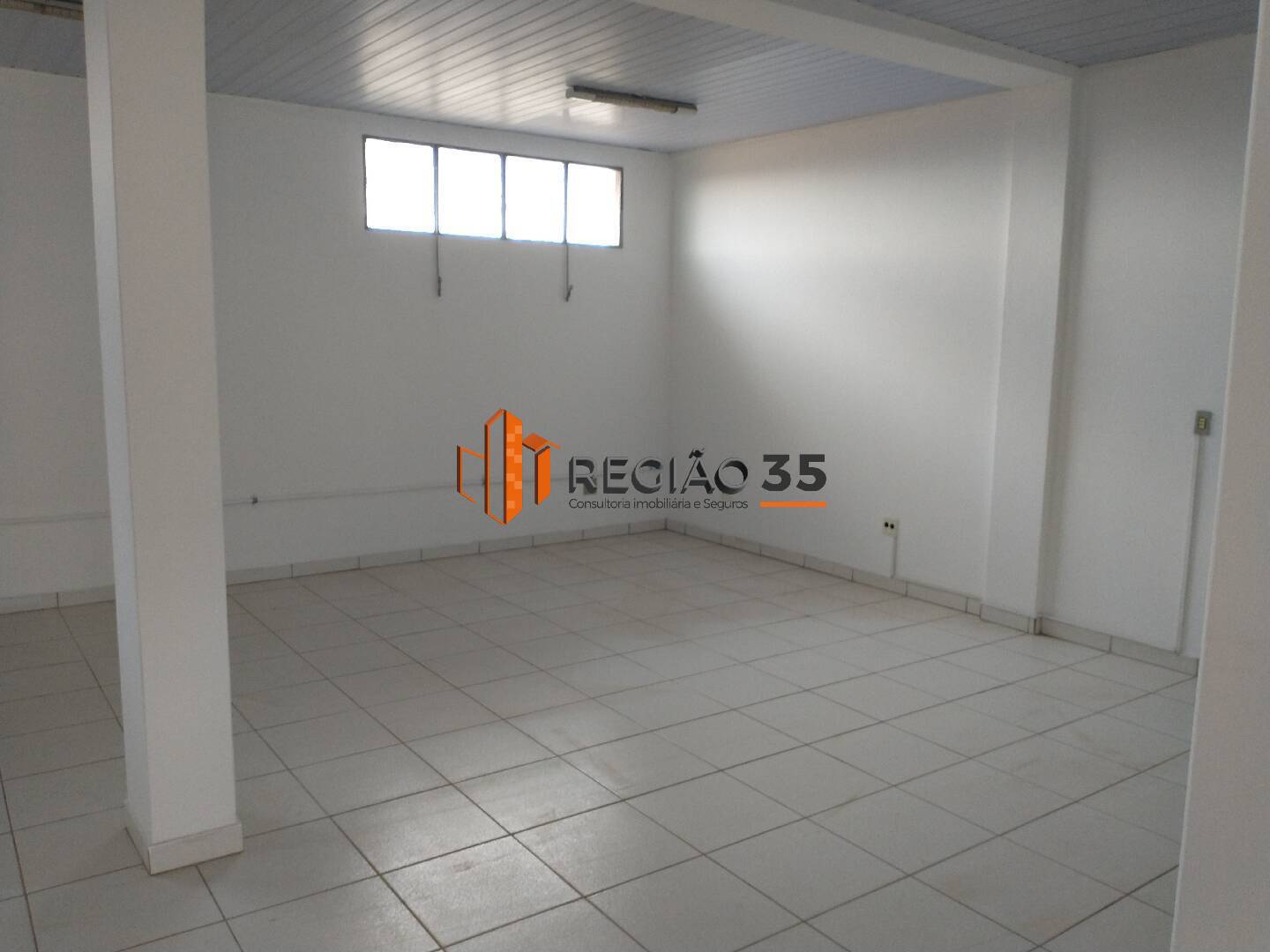 Casa à venda com 3 quartos, 90m² - Foto 20