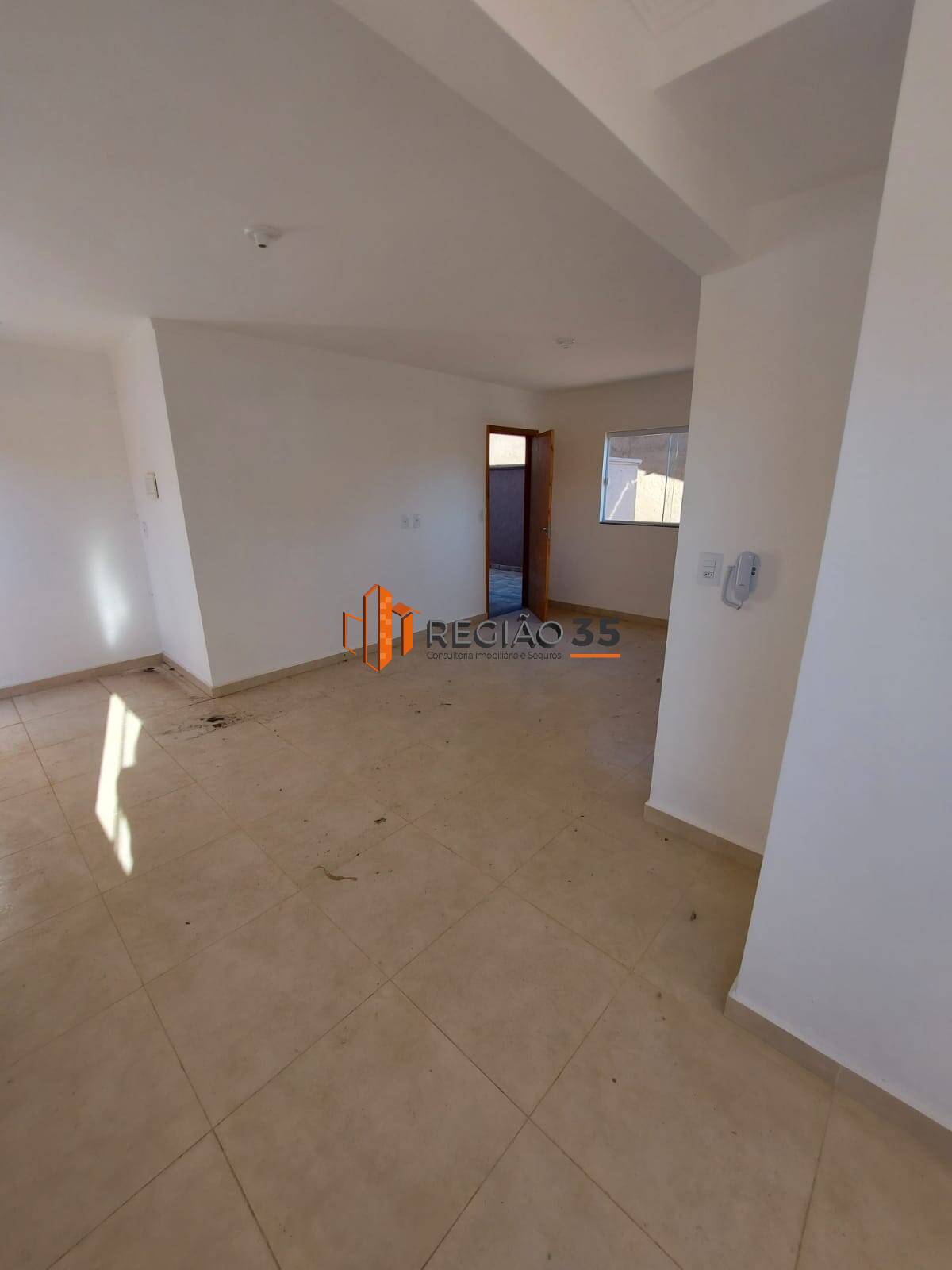 Apartamento à venda com 2 quartos, 62m² - Foto 1