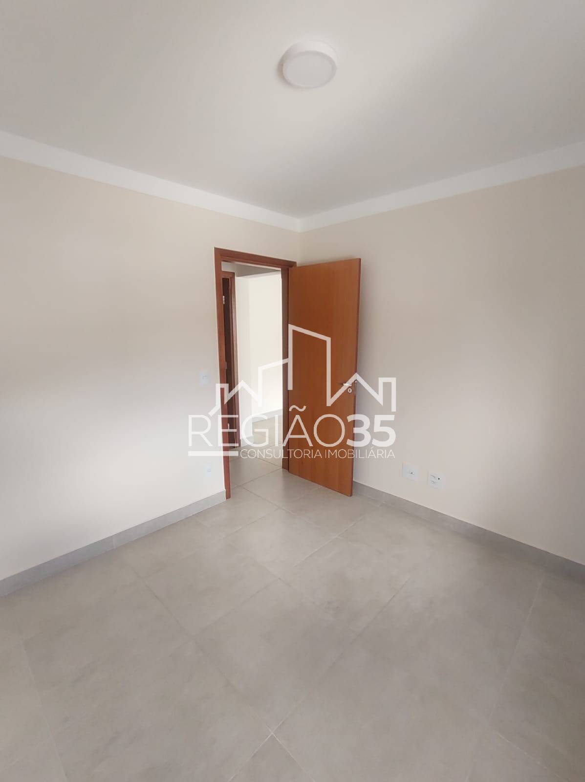 Apartamento à venda com 2 quartos, 61m² - Foto 17