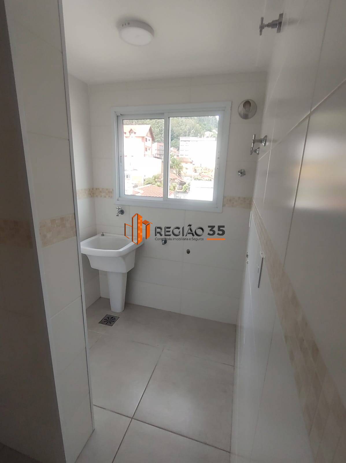 Apartamento à venda com 2 quartos, 61m² - Foto 13