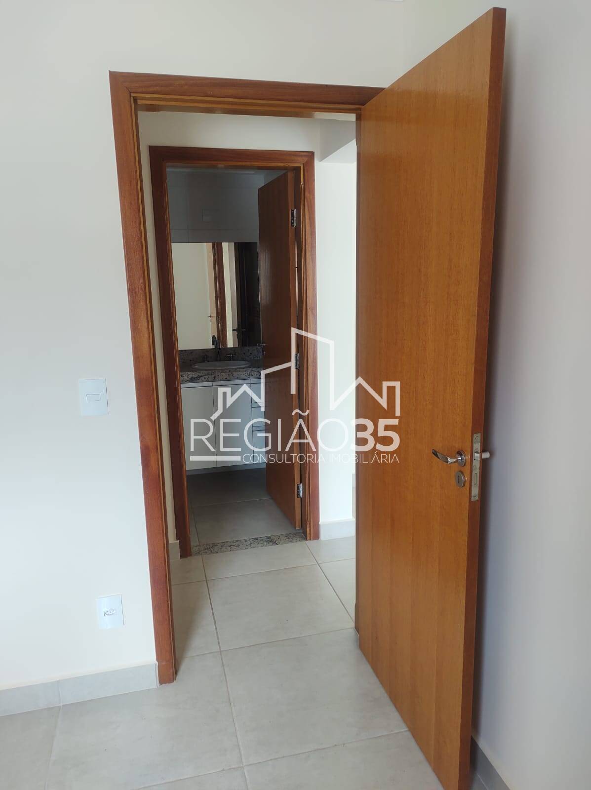 Apartamento à venda com 2 quartos, 61m² - Foto 22