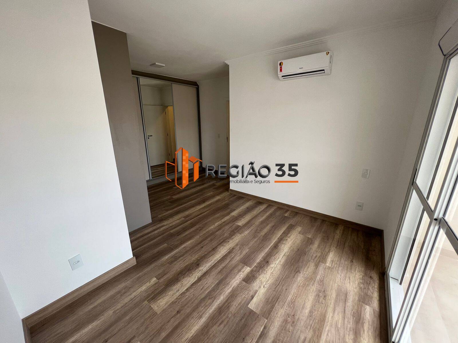 Apartamento à venda com 3 quartos, 107m² - Foto 11