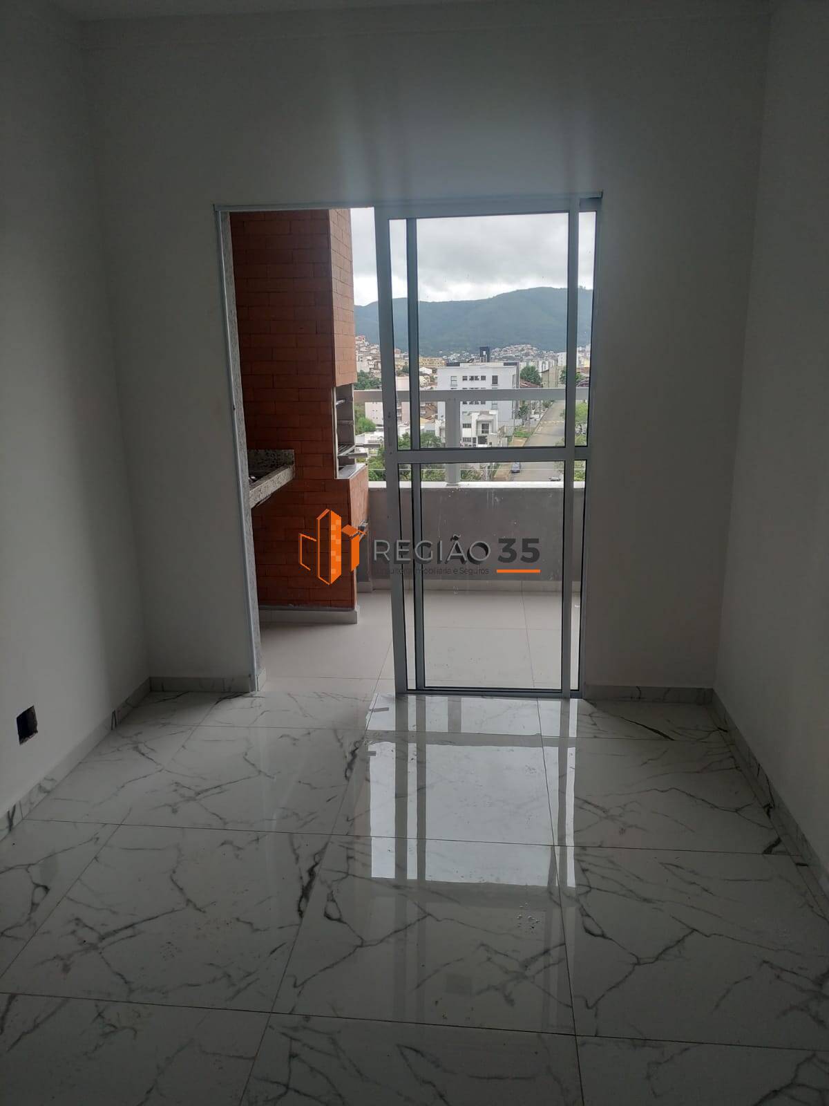 Apartamento à venda com 2 quartos, 63m² - Foto 9