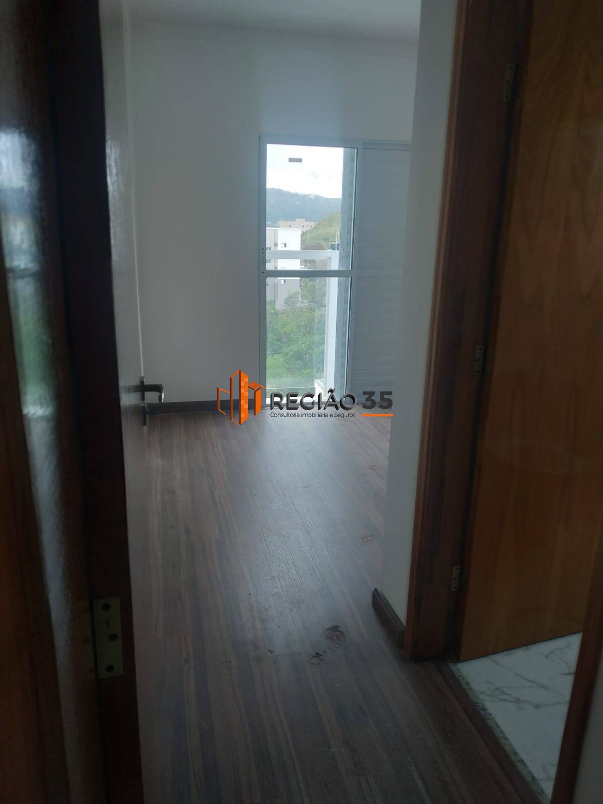 Apartamento à venda com 2 quartos, 63m² - Foto 8