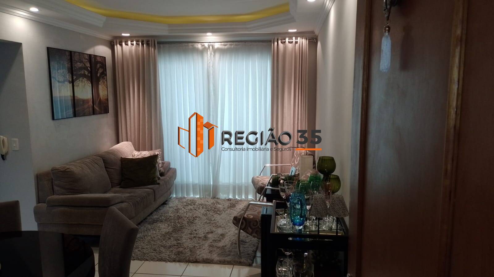 Apartamento à venda com 3 quartos, 100m² - Foto 1