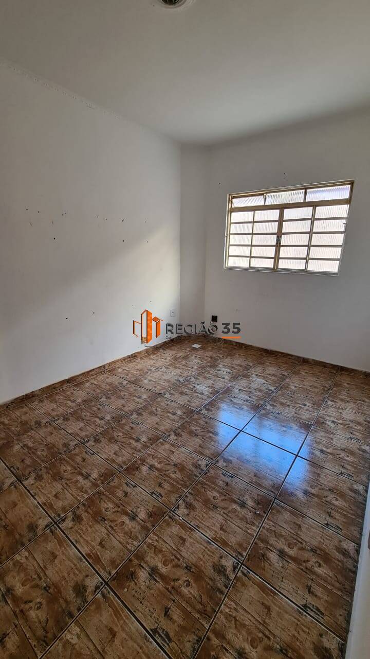 Apartamento à venda com 2 quartos, 75m² - Foto 9