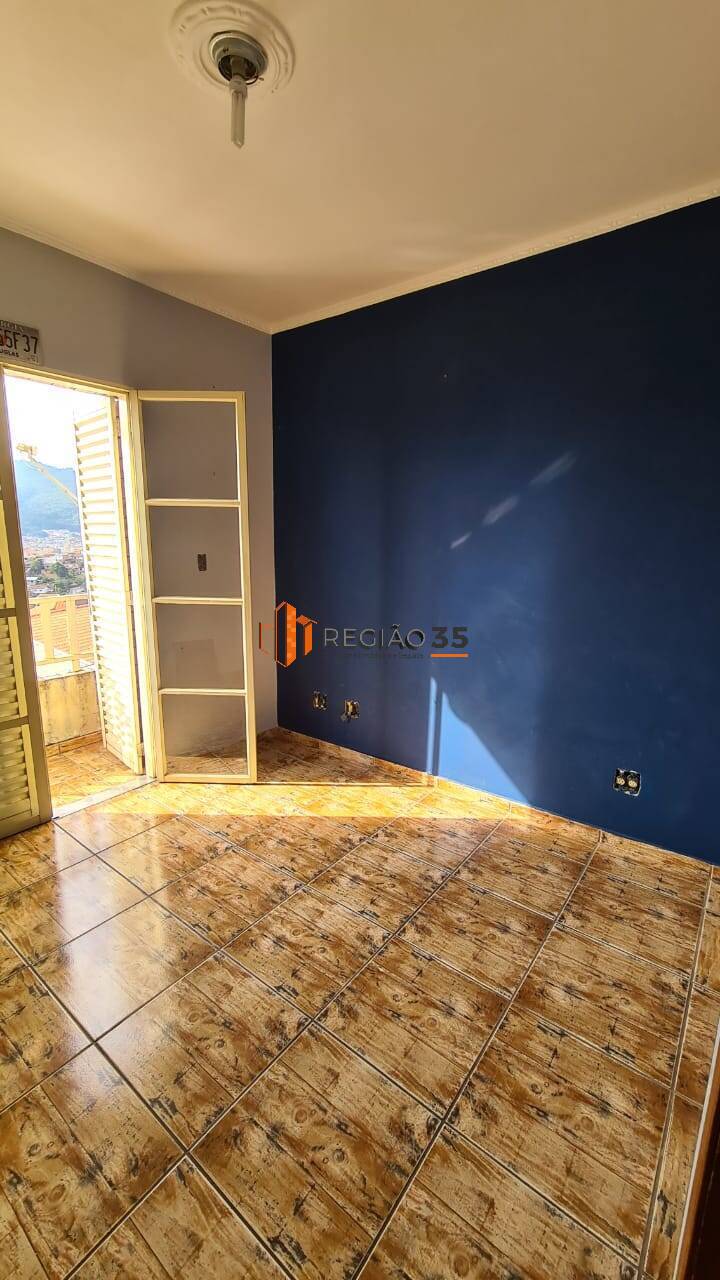 Apartamento à venda com 2 quartos, 75m² - Foto 4