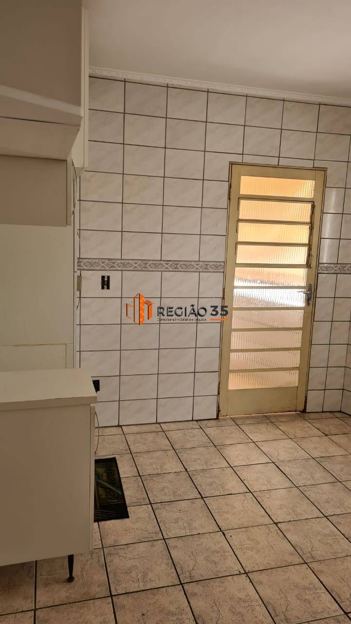 Apartamento à venda com 2 quartos, 75m² - Foto 25