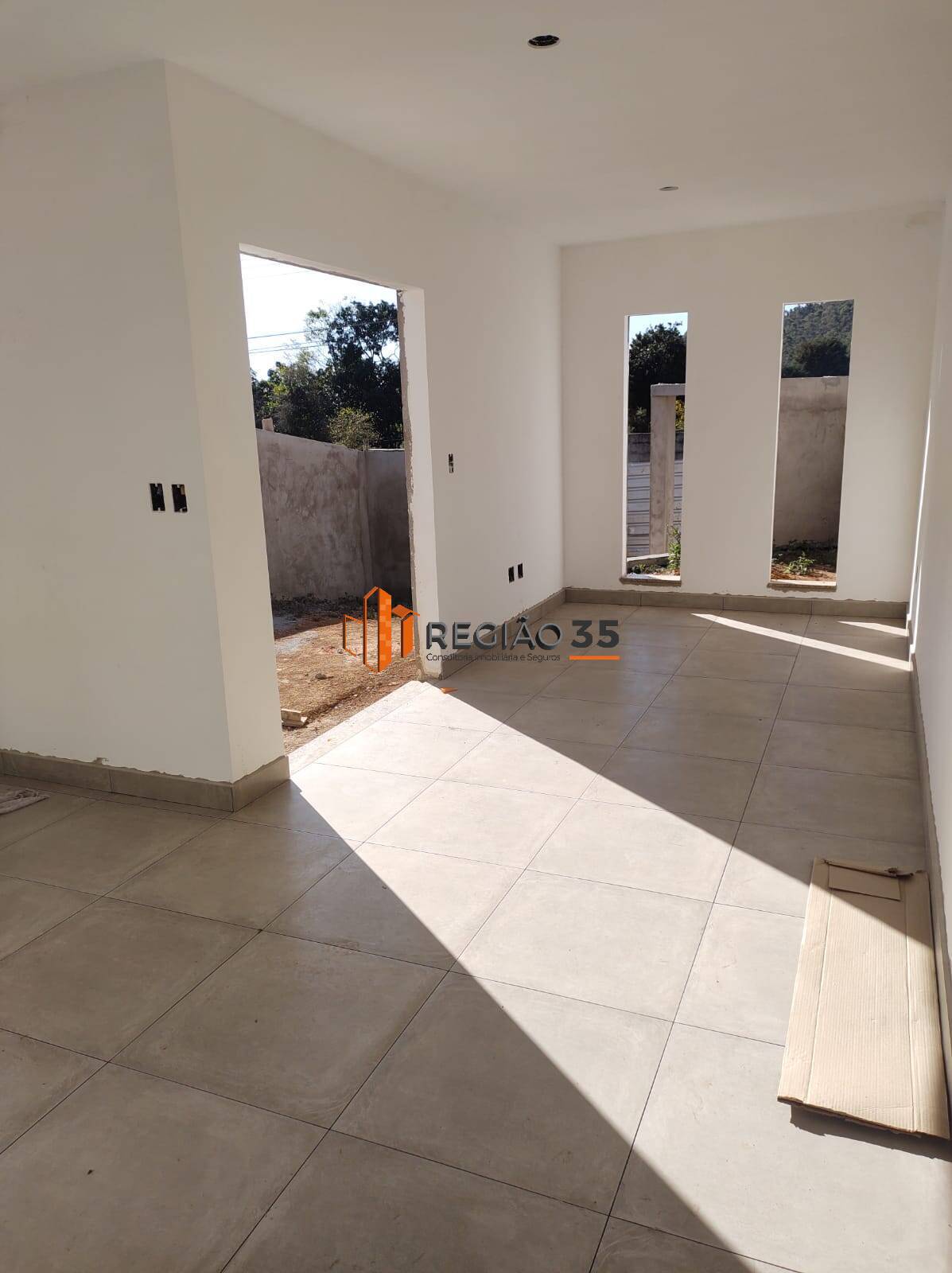 Casa à venda com 2 quartos, 53m² - Foto 8