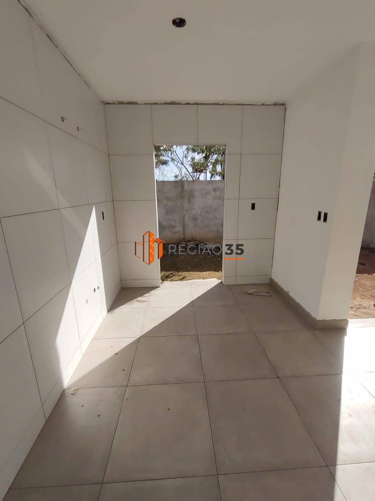 Casa à venda com 2 quartos, 53m² - Foto 11