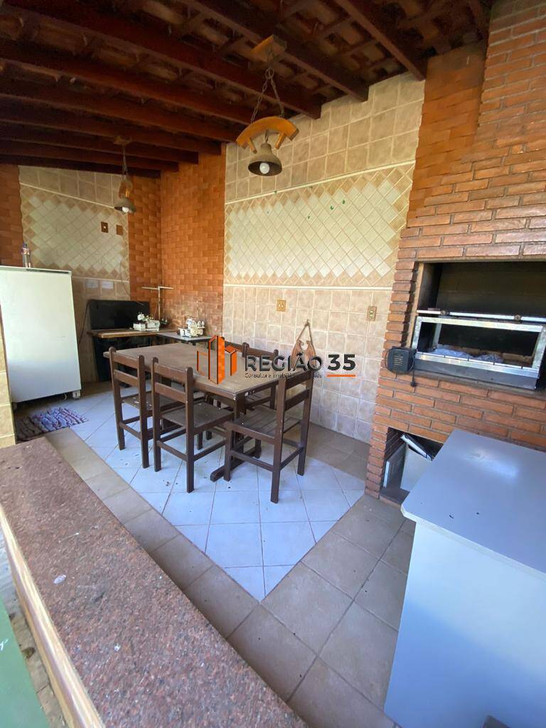 Casa à venda com 3 quartos, 346m² - Foto 23