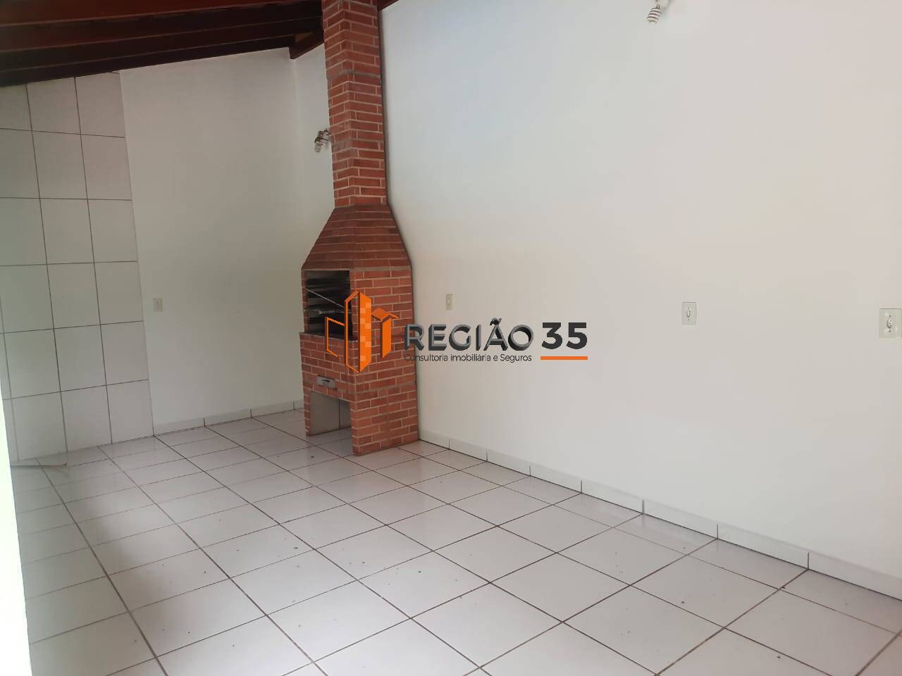 Casa à venda com 3 quartos, 350m² - Foto 14