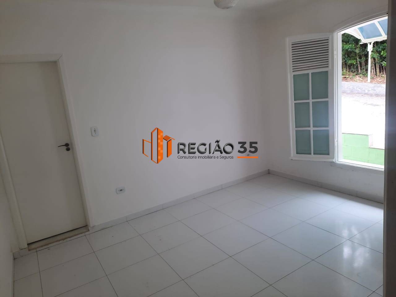 Casa à venda com 3 quartos, 350m² - Foto 21