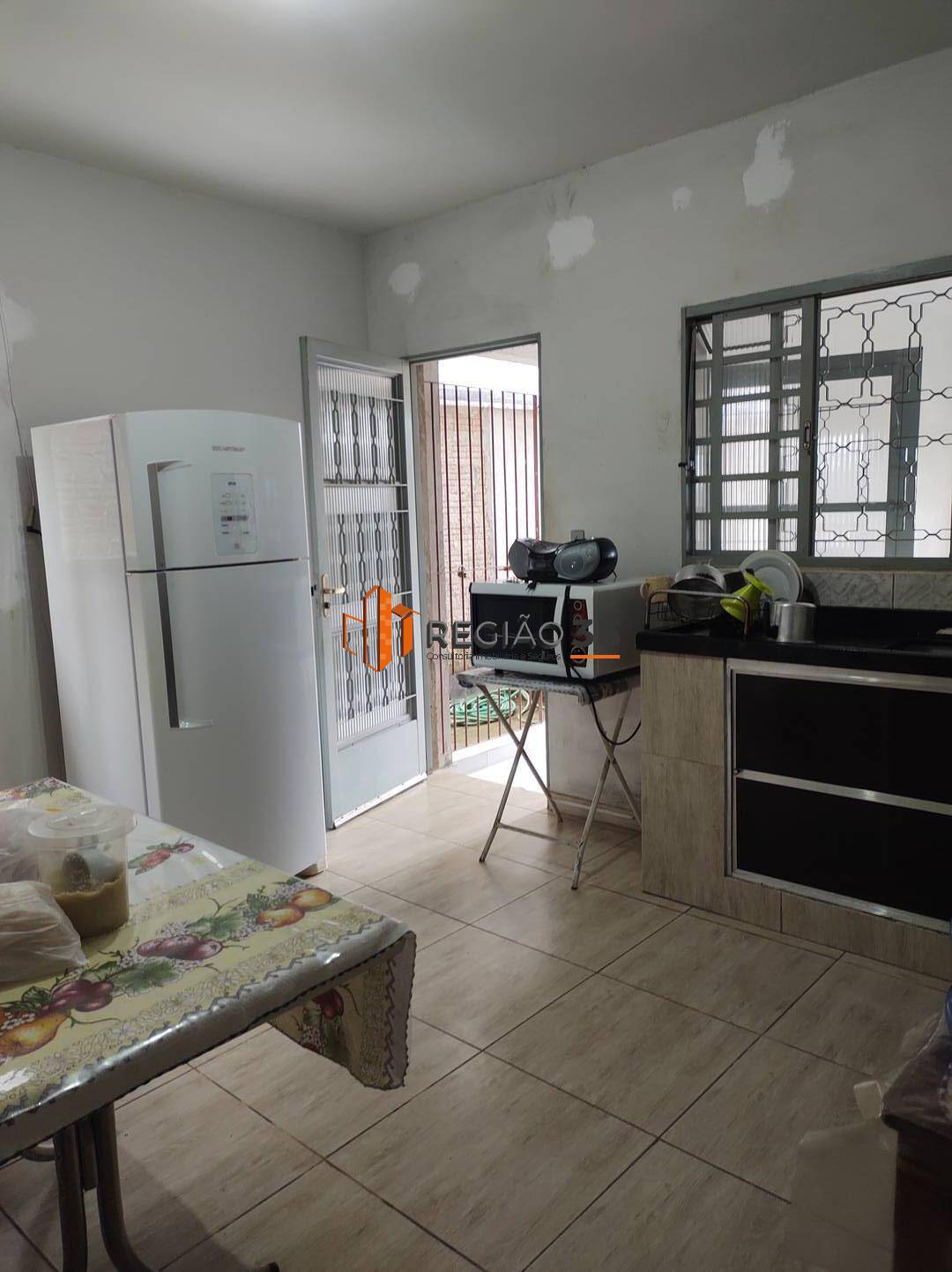 Casa à venda com 2 quartos, 85m² - Foto 12