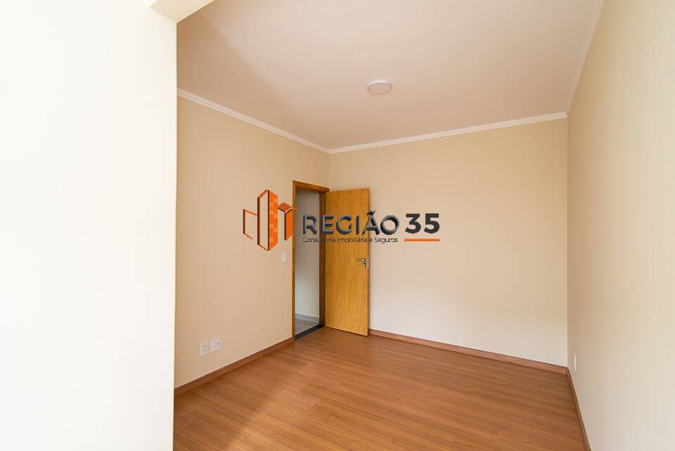 Casa à venda com 3 quartos, 98m² - Foto 8