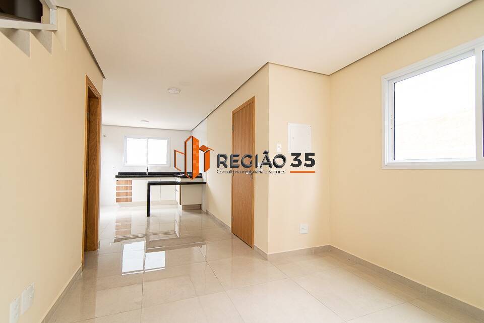 Casa à venda com 3 quartos, 98m² - Foto 13